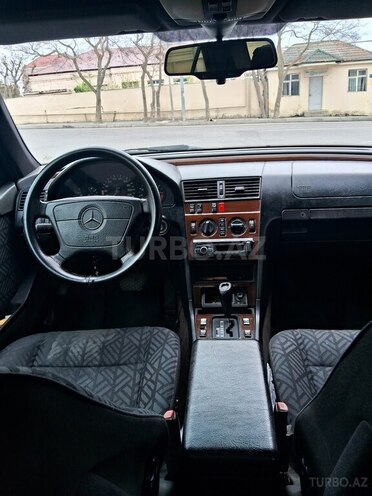 Mercedes C 220 1995, 398,565 km - 2.2 l - Bakı