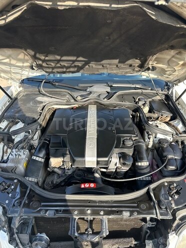 Mercedes E 240 2005, 260,000 km - 2.6 l - Qusar