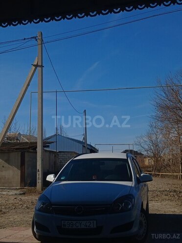 Opel Astra 2009, 340,000 km - 1.3 l - Yevlax