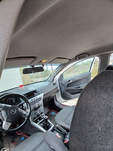 Opel Astra 2009, 340,000 km - 1.3 l - Yevlax