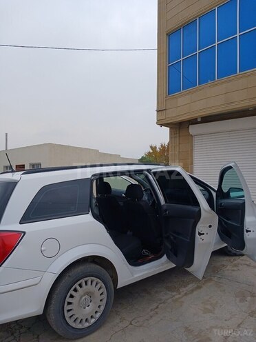 Opel Astra 2009, 340,000 km - 1.3 l - Yevlax