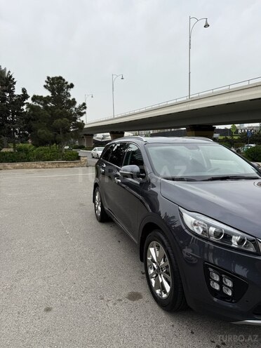 Kia Sorento-4