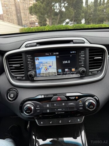 Kia Sorento-10