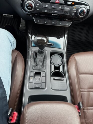 Kia Sorento-13