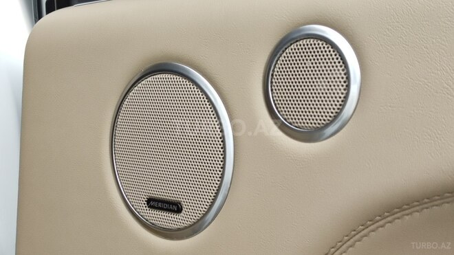 Land Rover Range Rover-13