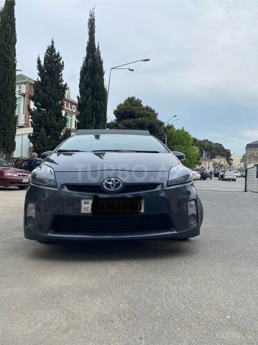 Toyota Prius-1