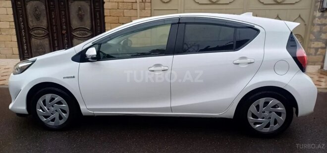 Toyota Aqua 2017, 76,000 km - 1.5 l - Bakı