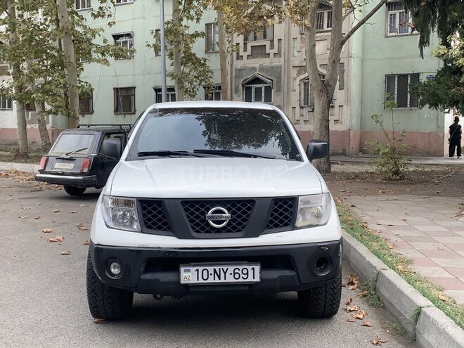 Nissan Navara 2013, 300,000 km - 2.5 l - Bakı