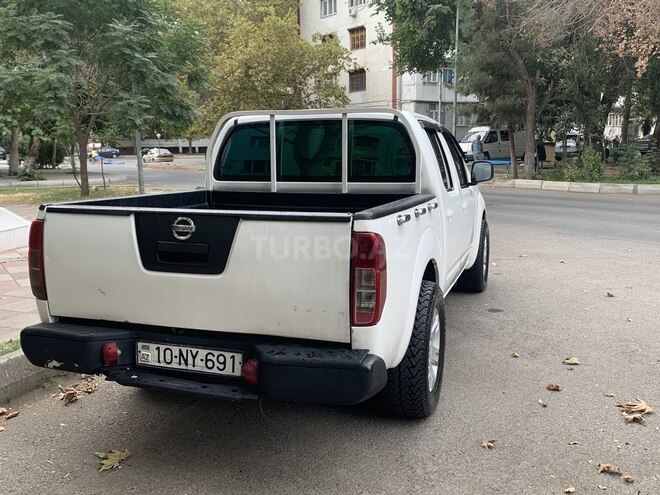 Nissan Navara 2013, 300,000 km - 2.5 l - Bakı