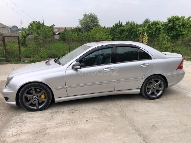 Mercedes C 230 2006, 335,233 km - 2.5 l - Yevlax