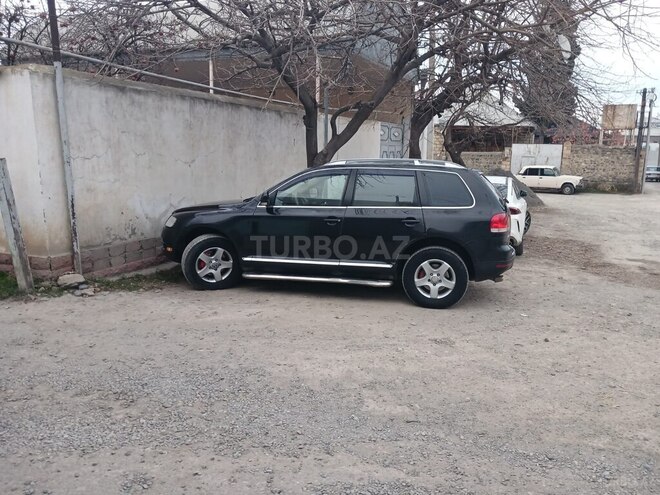 Volkswagen Touareg 2006, 317,007 km - 3.2 l - Yevlax