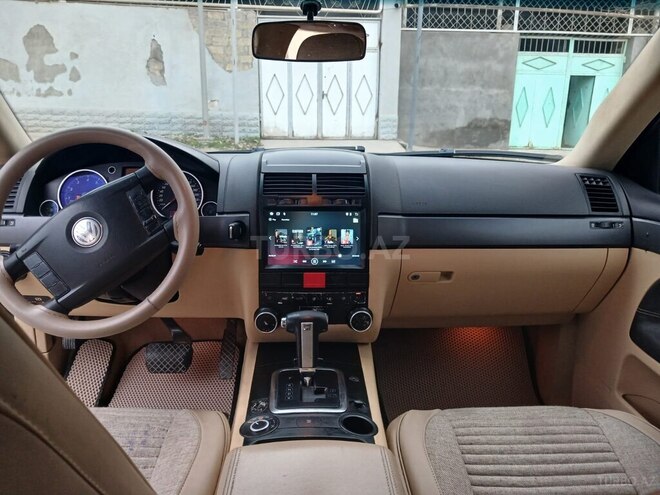 Volkswagen Touareg 2006, 317,007 km - 3.2 l - Yevlax