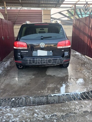 Volkswagen Touareg 2006, 317,007 km - 3.2 l - Yevlax