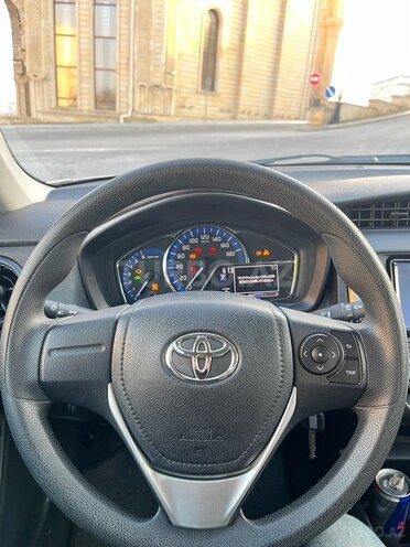 Toyota Corolla Axio 2017, 60,000 km - 1.5 l - Bakı