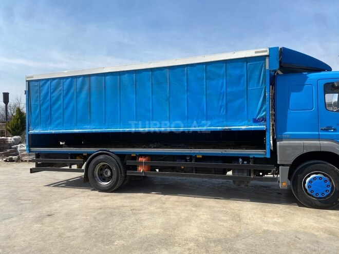 Mercedes Axor 1829 2012, 835,000 km - 6.4 л - Masallı