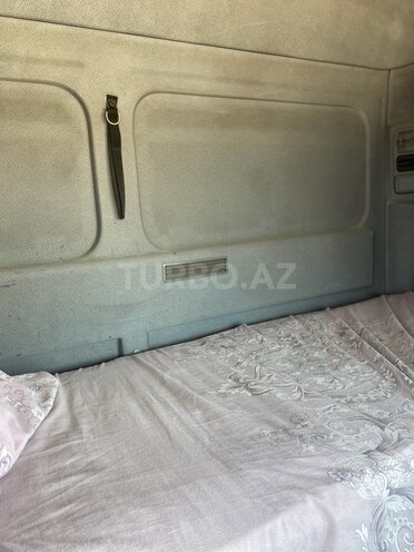 Mercedes Axor 1829 2012, 835,000 km - 6.4 л - Masallı