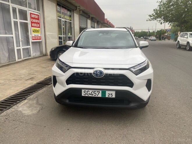 Toyota RAV4 2023, 29,000 km - 2.5 л - Şəmkir