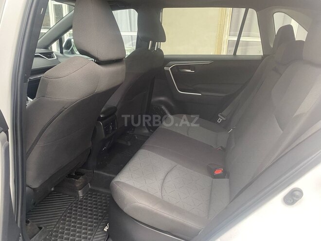Toyota RAV4 2023, 29,000 km - 2.5 л - Şəmkir