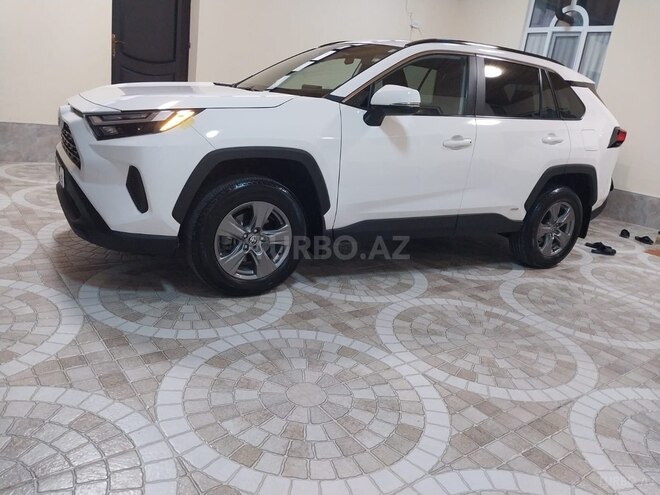 Toyota RAV4 2023, 29,000 km - 2.5 л - Şəmkir