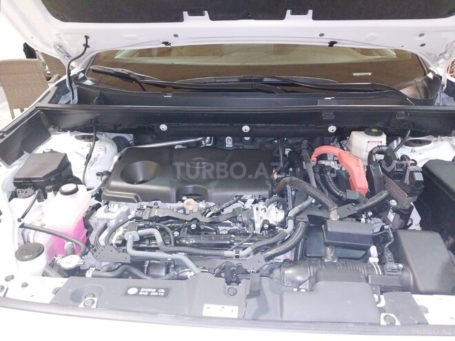 Toyota RAV4 2023, 29,000 km - 2.5 л - Şəmkir