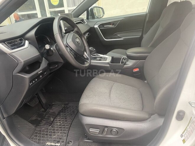 Toyota RAV4 2023, 29,000 km - 2.5 л - Şəmkir