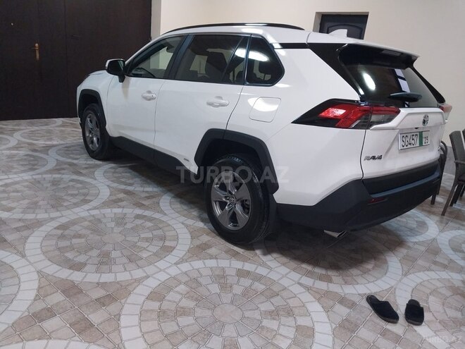 Toyota RAV4 2023, 29,000 km - 2.5 л - Şəmkir