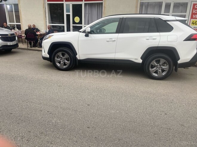 Toyota RAV4 2023, 29,000 km - 2.5 л - Şəmkir