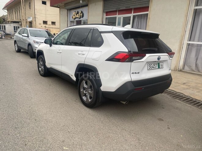 Toyota RAV4 2023, 29,000 km - 2.5 л - Şəmkir