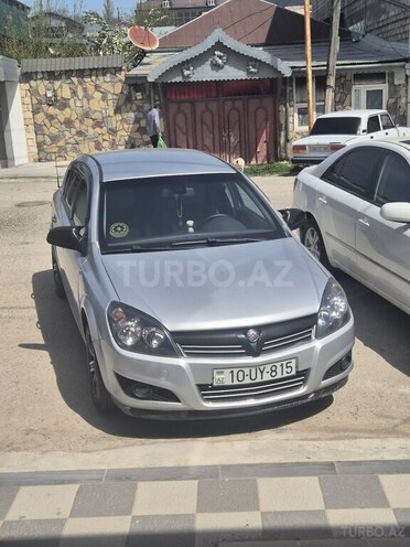 Opel Astra 2009, 260,000 km - 1.4 l - Şamaxı