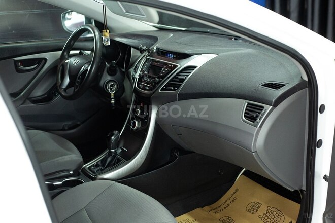 Hyundai Elantra 2015, 189,000 km - 1.8 l - Sumqayıt