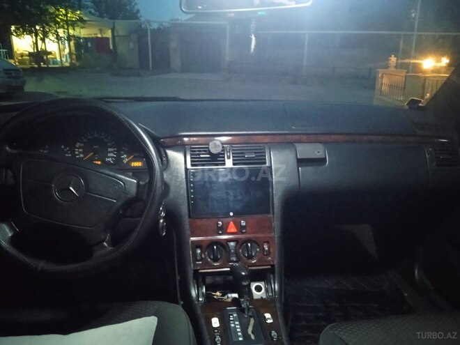Mercedes E 230 1996, 379,000 km - 2.3 л - Bakı