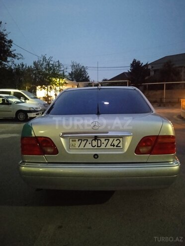 Mercedes E 230 1996, 379,000 km - 2.3 л - Bakı