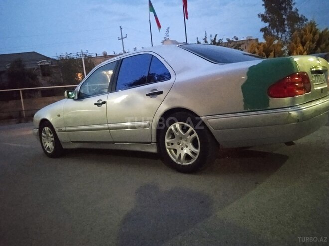 Mercedes E 230 1996, 379,000 km - 2.3 л - Bakı