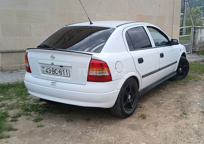 Opel Astra 2000, 320,000 km - 1.6 л - Lerik
