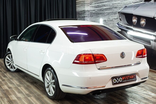 Volkswagen Passat 2013, 179,000 km - 2.0 л - Sumqayıt