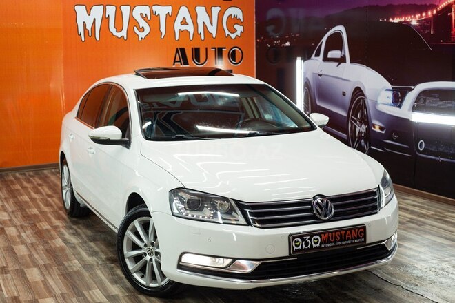 Volkswagen Passat 2013, 179,000 km - 2.0 л - Sumqayıt
