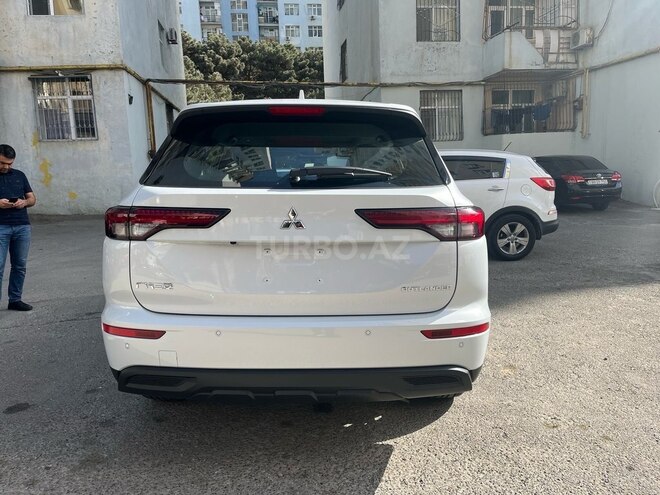 Mitsubishi Outlander 2022, 42,000 km - 1.5 l - Bakı
