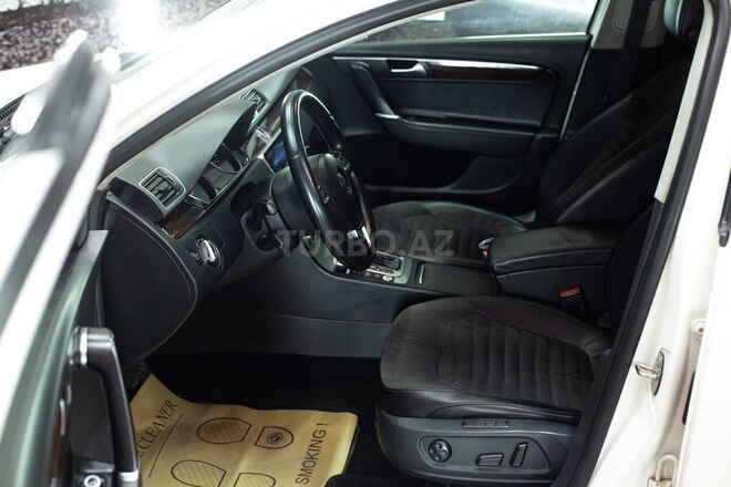 Volkswagen Passat 2013, 179,000 km - 2.0 л - Sumqayıt