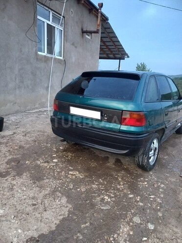 Opel Astra 1994, 372,377 km - 1.7 l - Quba