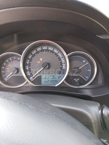 Toyota Corolla 2015, 211,000 km - 1.6 l - Bakı
