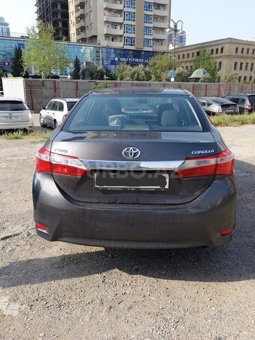 Toyota Corolla 2015, 211,000 km - 1.6 l - Bakı