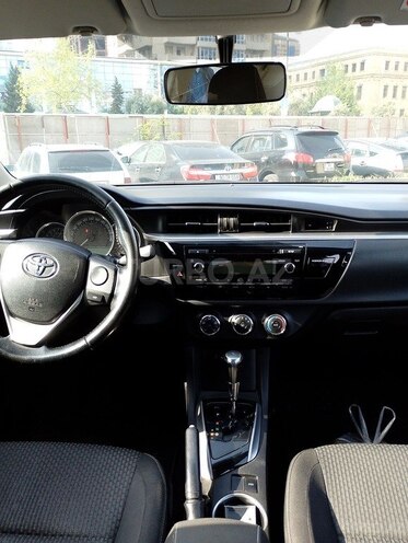 Toyota Corolla 2015, 211,000 km - 1.6 l - Bakı