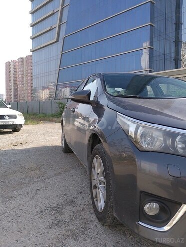 Toyota Corolla 2015, 211,000 km - 1.6 l - Bakı