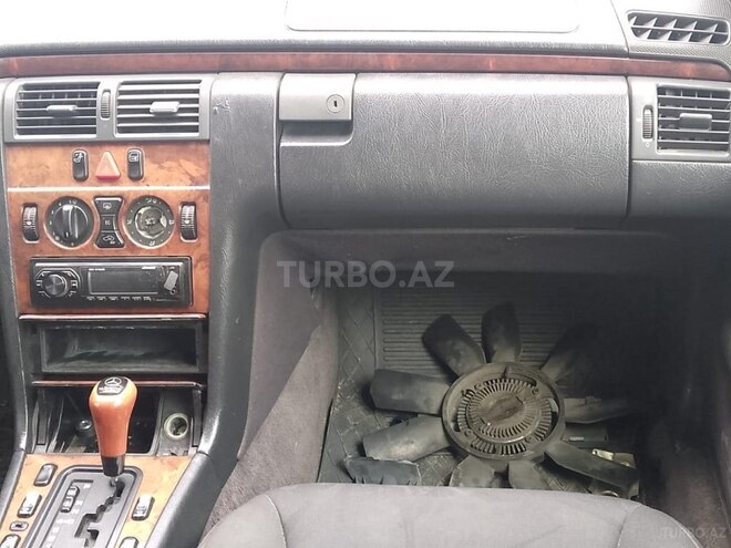 Mercedes E 220 d 1997, 456,087 km - 2.2 l - Bakı