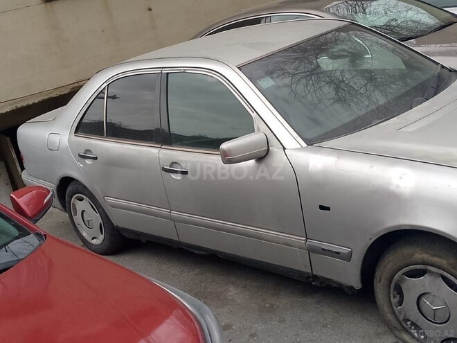 Mercedes E 220 d 1997, 456,087 km - 2.2 l - Bakı