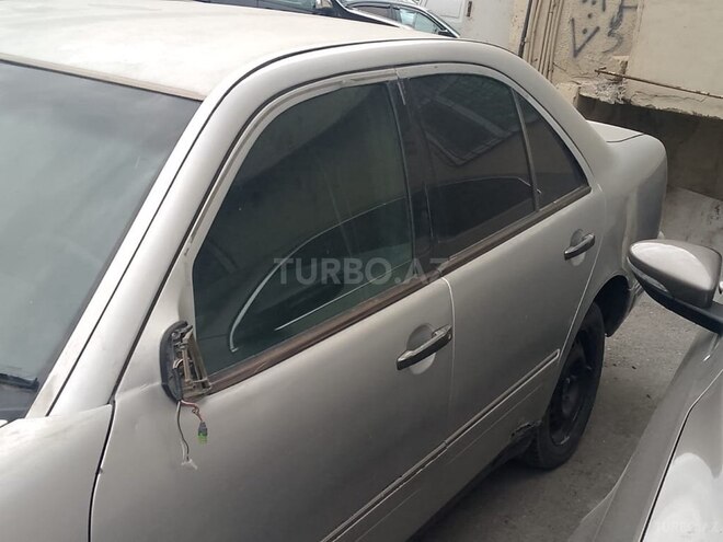 Mercedes E 220 d 1997, 456,087 km - 2.2 l - Bakı