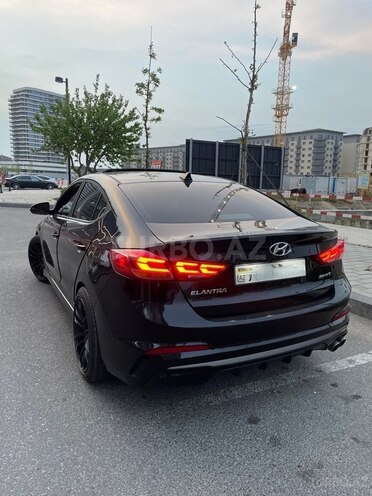 Hyundai Elantra 2018, 113,000 km - 1.6 л - Bakı