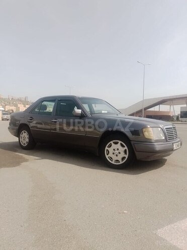Mercedes E 250 1994, 516,000 km - 2.5 l - Bakı