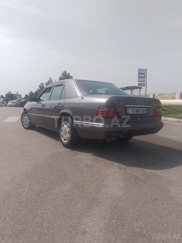 Mercedes E 250 1994, 516,000 km - 2.5 l - Bakı
