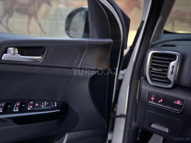 Kia Sportage 2017, 175,000 km - 2.0 л - Bakı